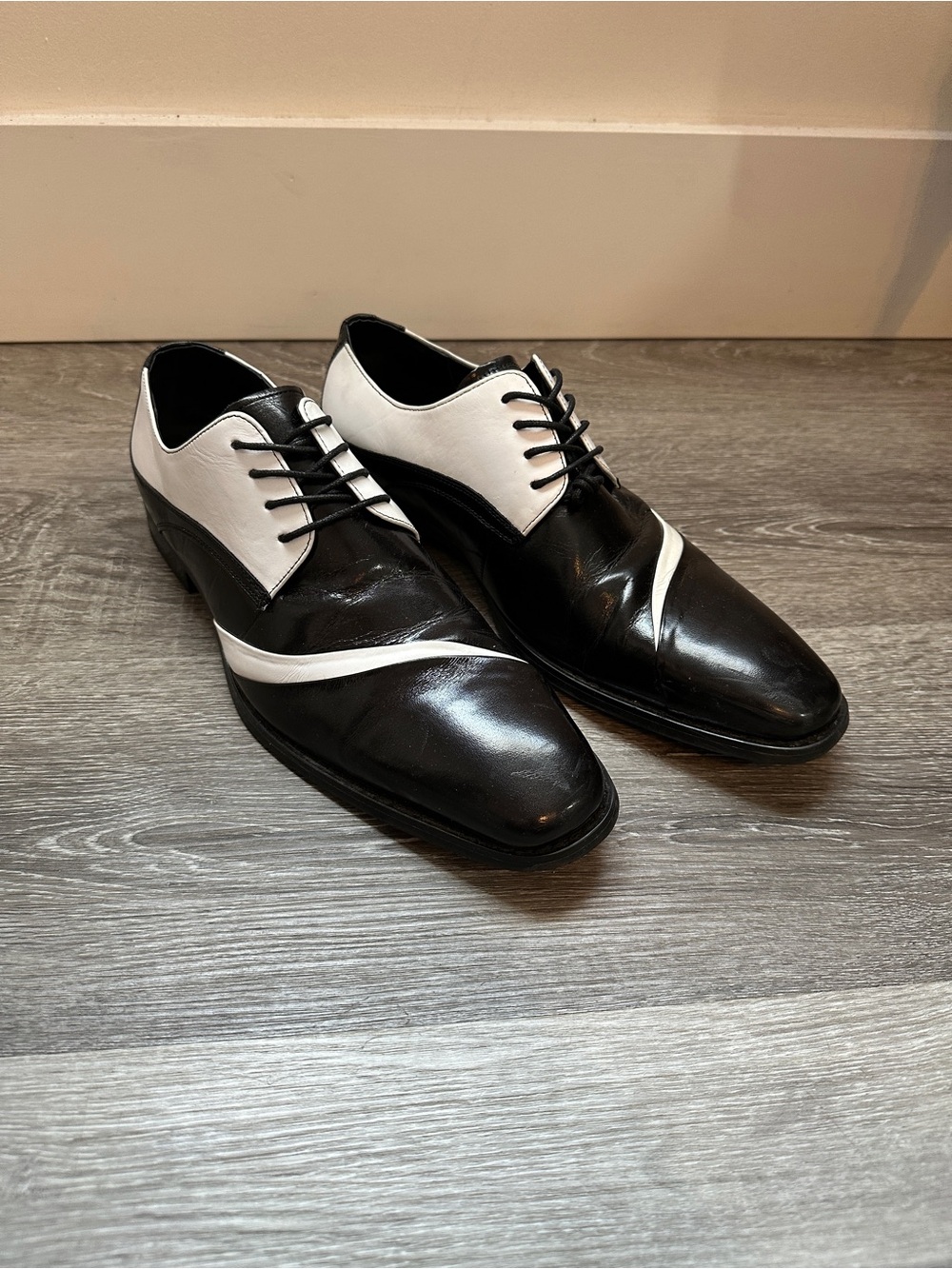 Stacy Adams Black and White Two-Tone Oxford Dress Shoes
